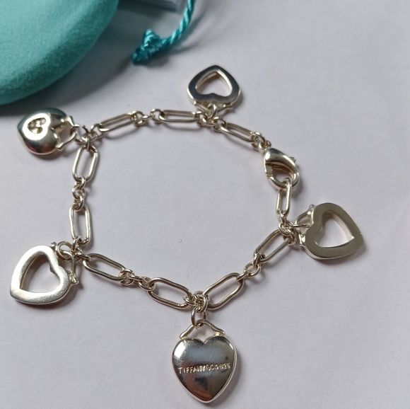 Vintage 7" Tiffany & Co. 925 Silver Heart Charm Bracelet - Picture 2 of 12